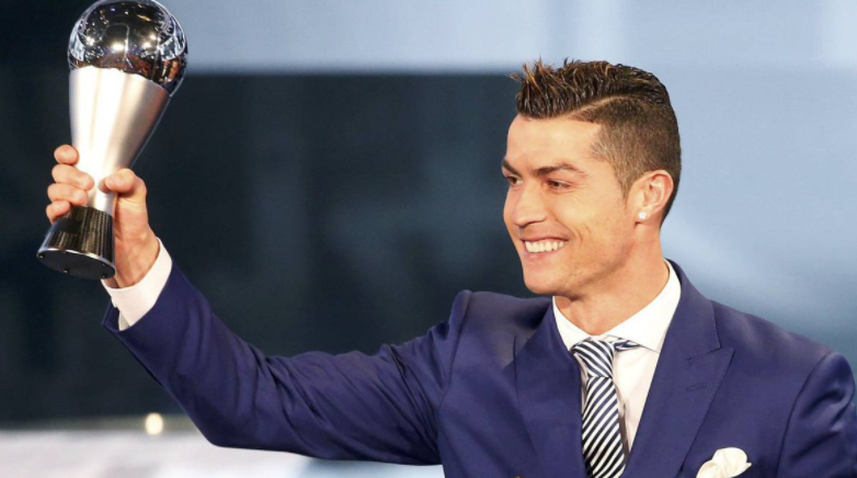 Christiano+Ronaldo+Wins+Best+Player+Award