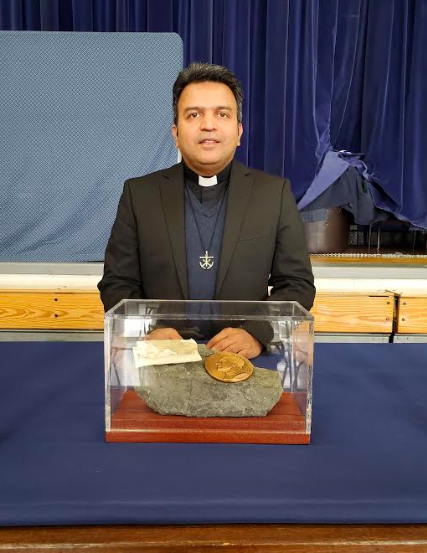 Father Jomon Brings a Saints Relic to OP