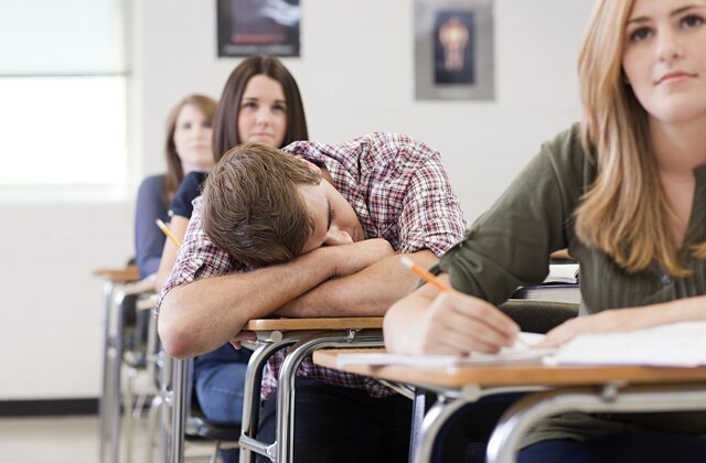 Do Highschoolers need more sleep