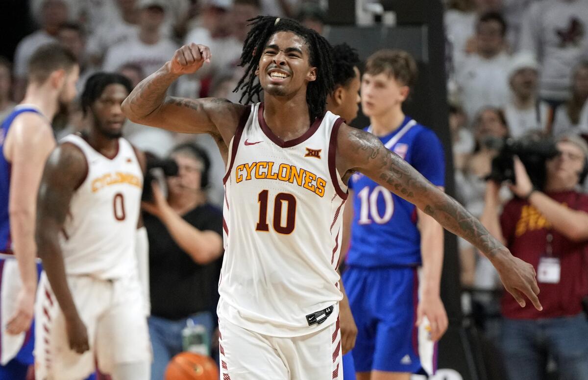 Image Via: https://www.sandiegouniontribune.com/sports/national/story/2024-01-27/no-23-iowa-state-beats-no-7-kansas-79-75-runs-home-winning-streak-to-13-games